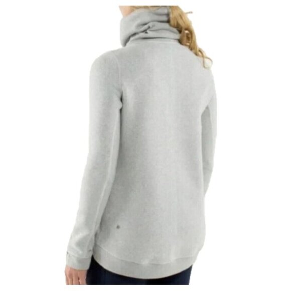 Lululemon Womens Medium Heather Gray Turtleneck Pullover Sweatshirt Long Sleeve - Picture 3 of 9